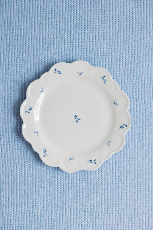 Scalloped Bluebell Dessert Plate