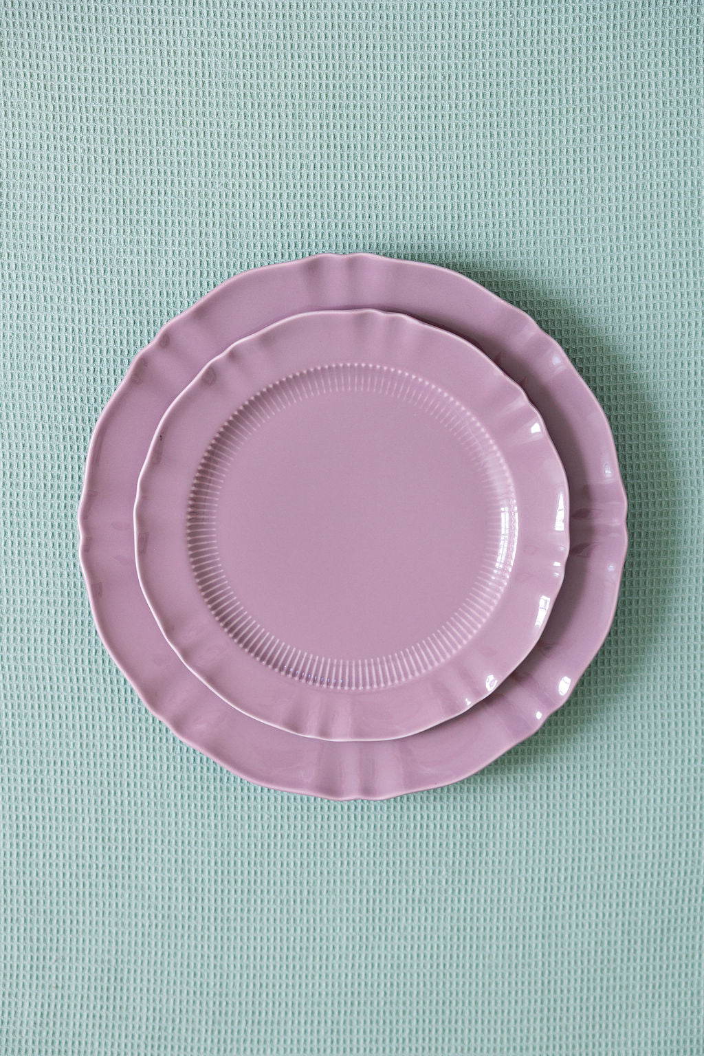 Provence Pleated Porcelain Dinnerware Set of 4