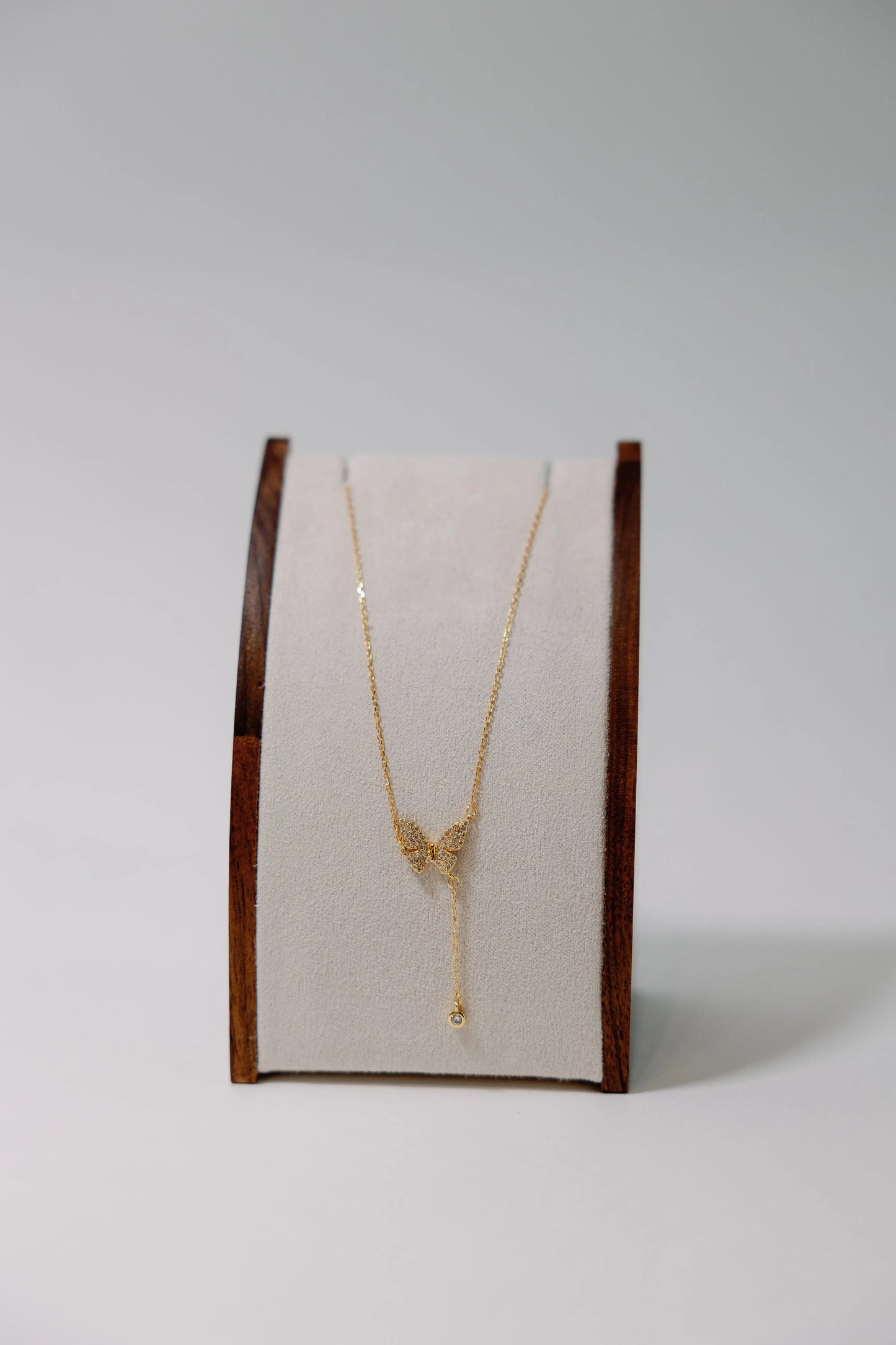 The Flutter Necklace - Mellow