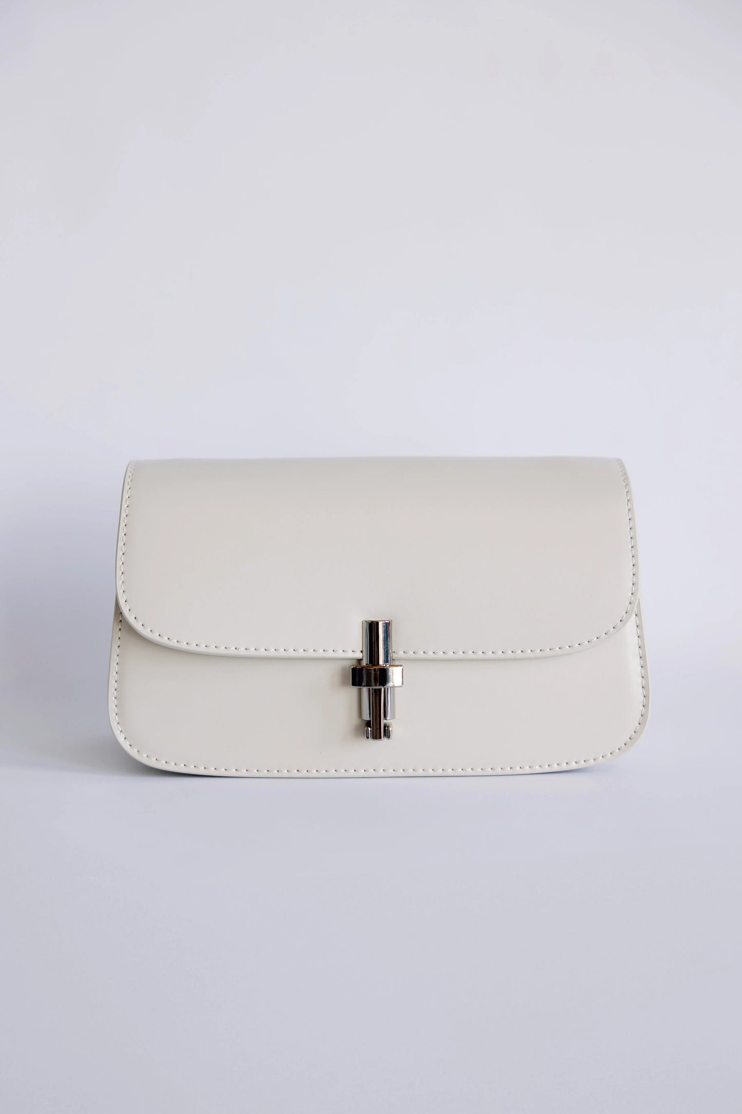 T-Bar Leather Clutch - Mellow
