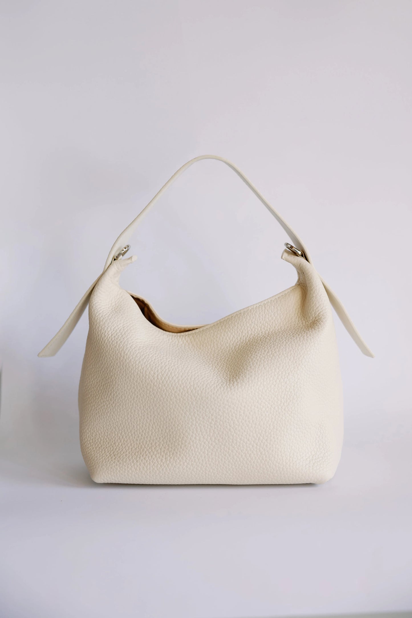 The Pebbled Leather Hobo - Mellow