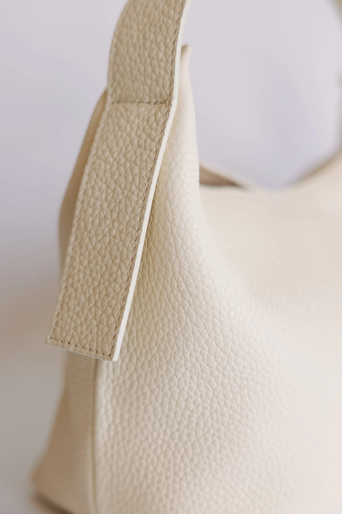 The Pebbled Leather Hobo - Mellow