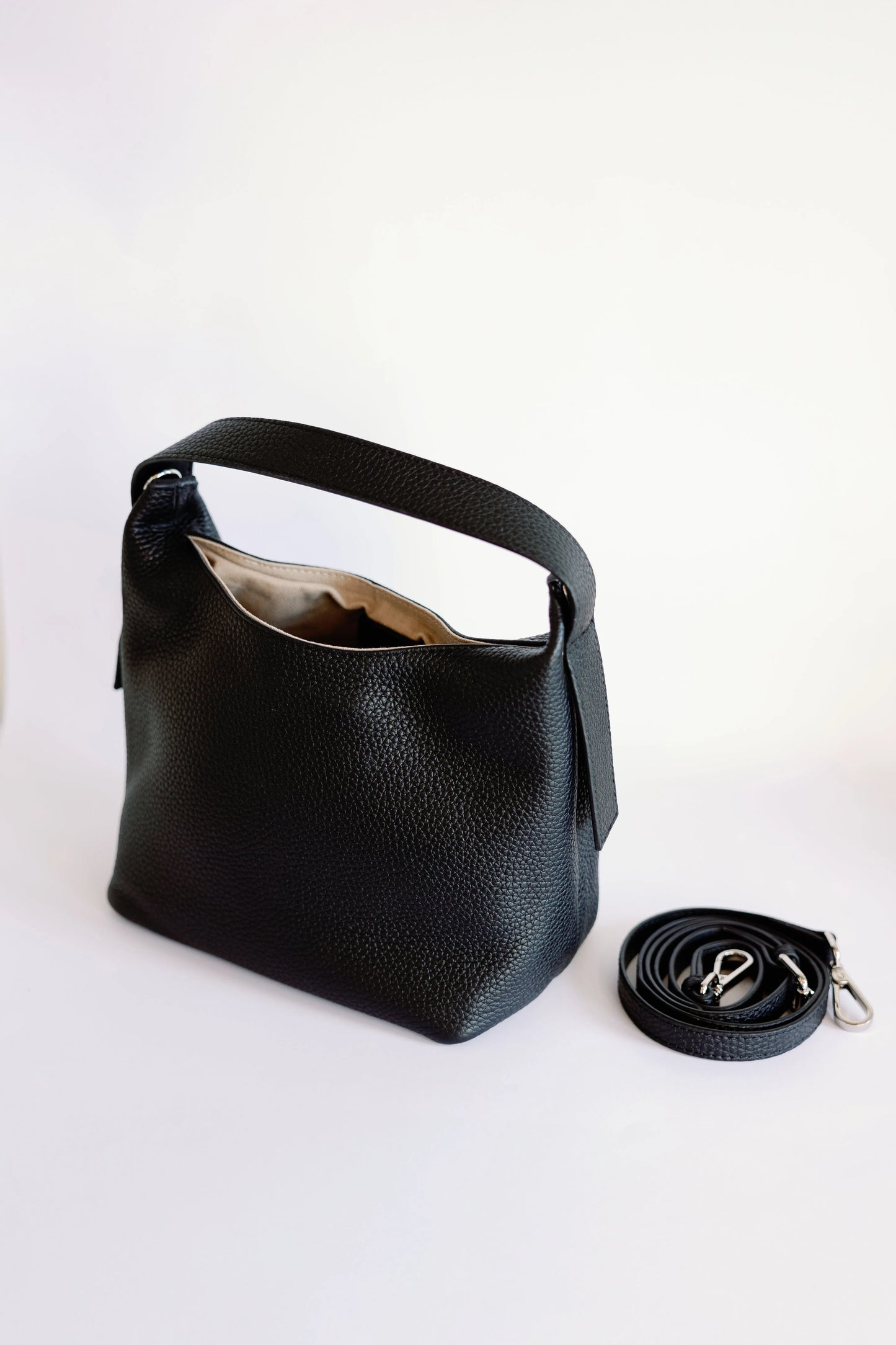 The Pebbled Leather Hobo - Mellow