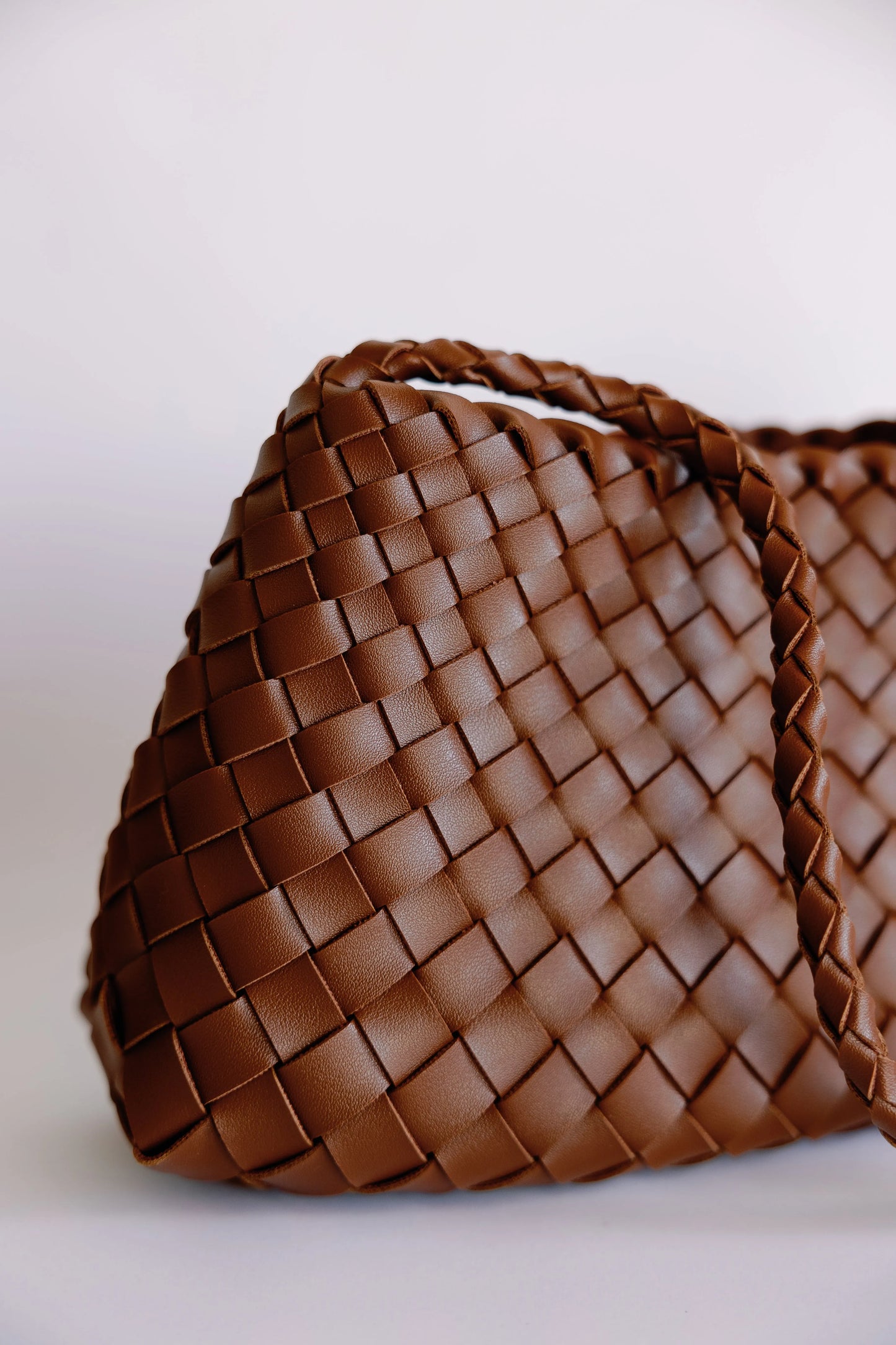 The Woven Leather Clutch - Mellow