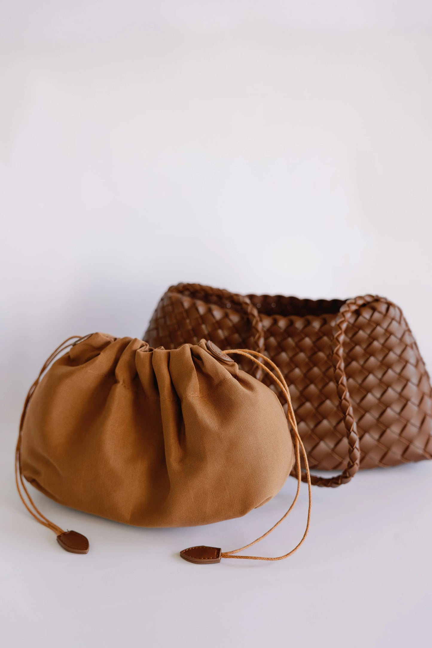 The Woven Leather Clutch - Mellow
