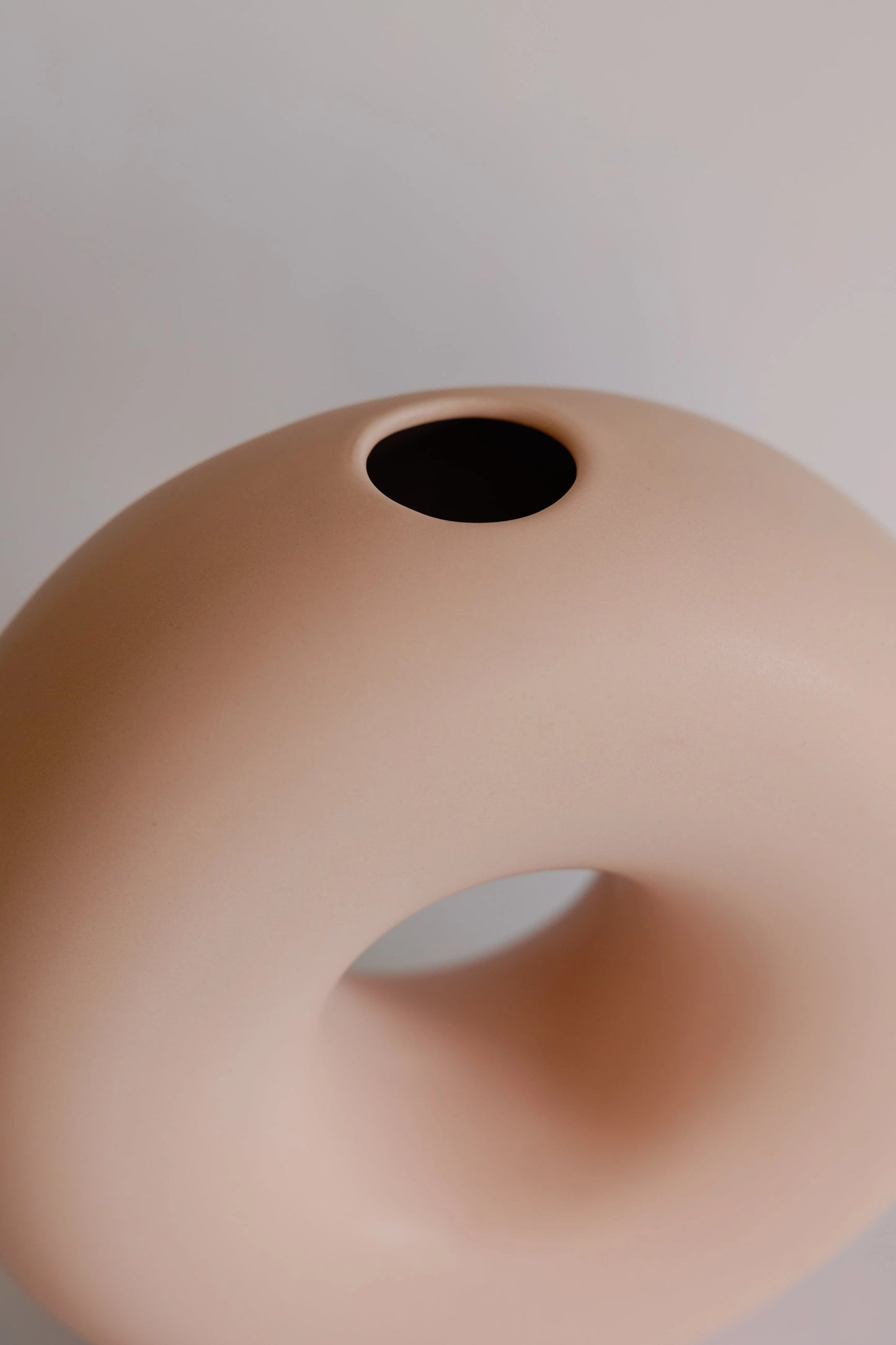 Large Donut Vase - Mellow