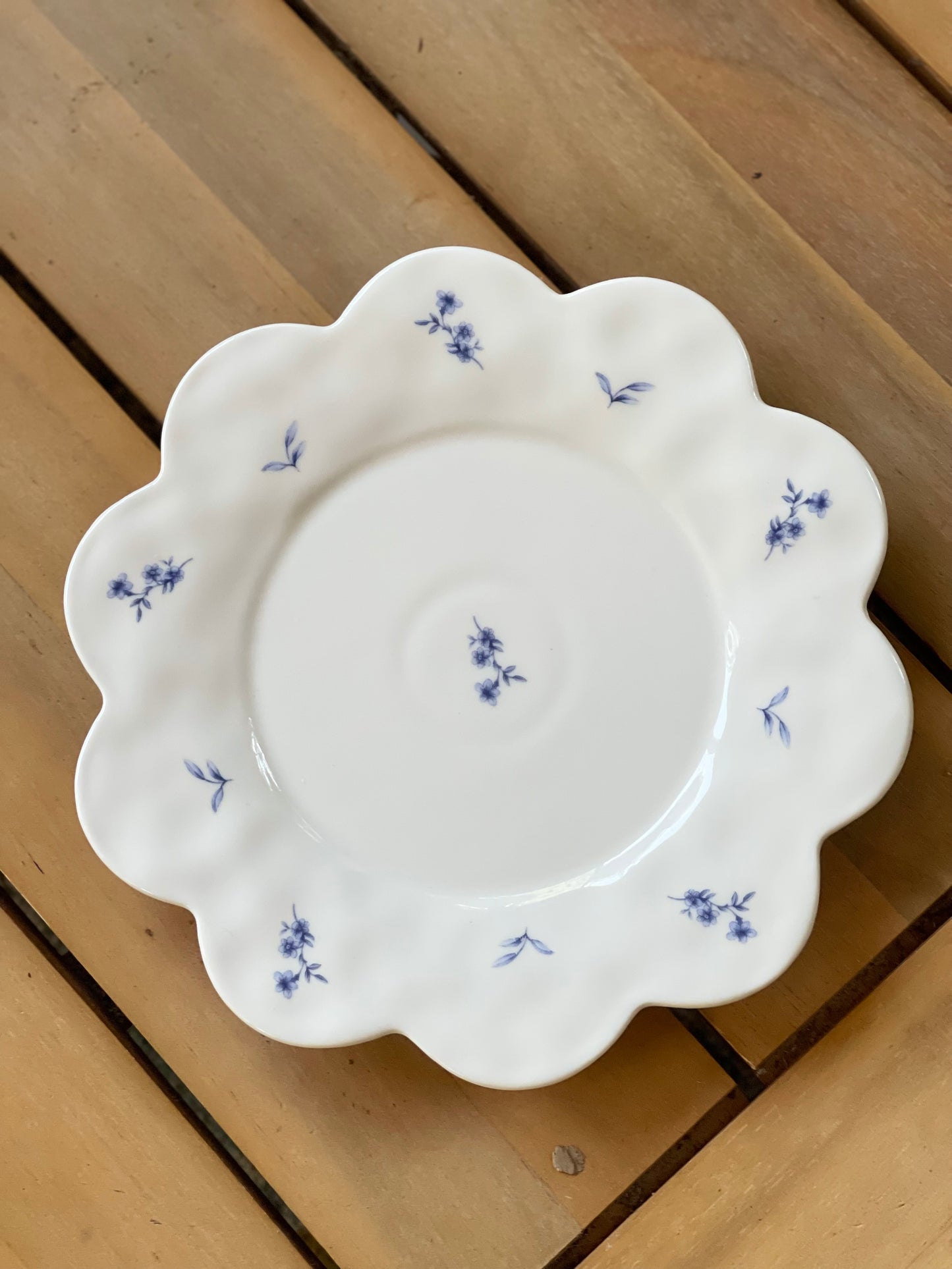 Scalloped Bluebell Mug and Saucer