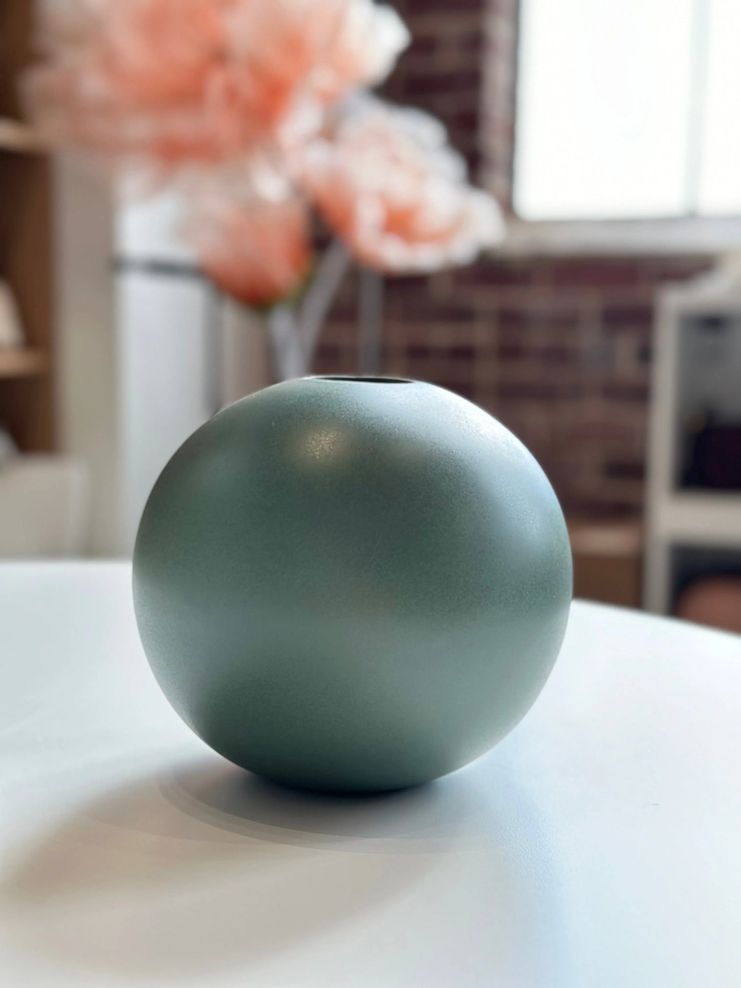 Orb Vase -Medium - Mellow