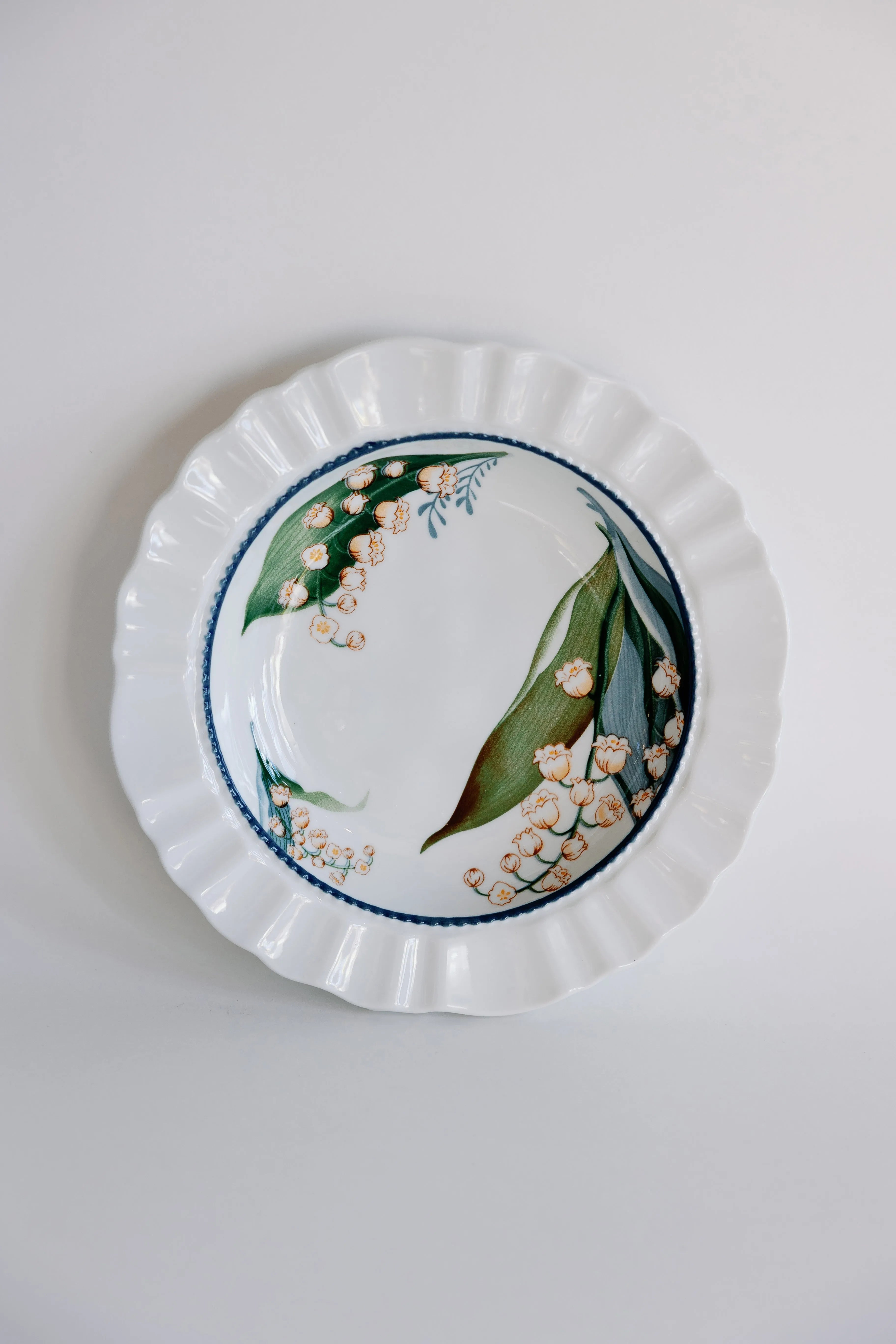 Canterbury Bells Pleated Plate - Mellow