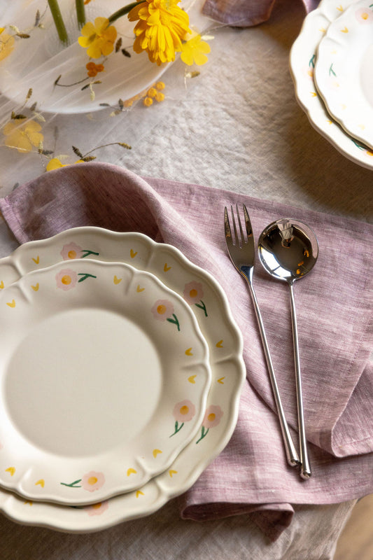 Coquette Picnic Porcelain Dinner Plate, Set of 4