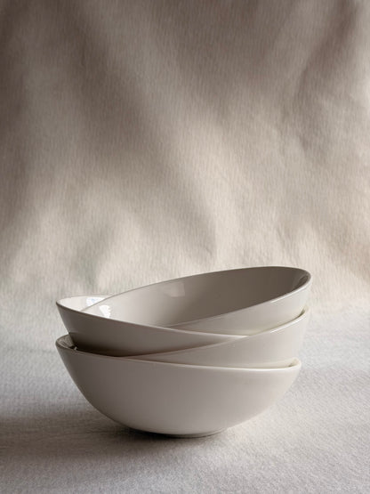 Asymmetrical Porcelain Dessert Bowl, Set of 4