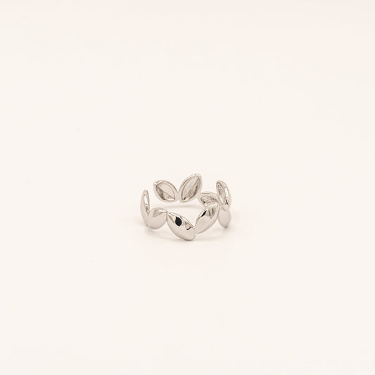 Sliver Leaf Ring