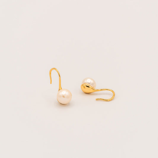 Teardrop Pearl Earrings