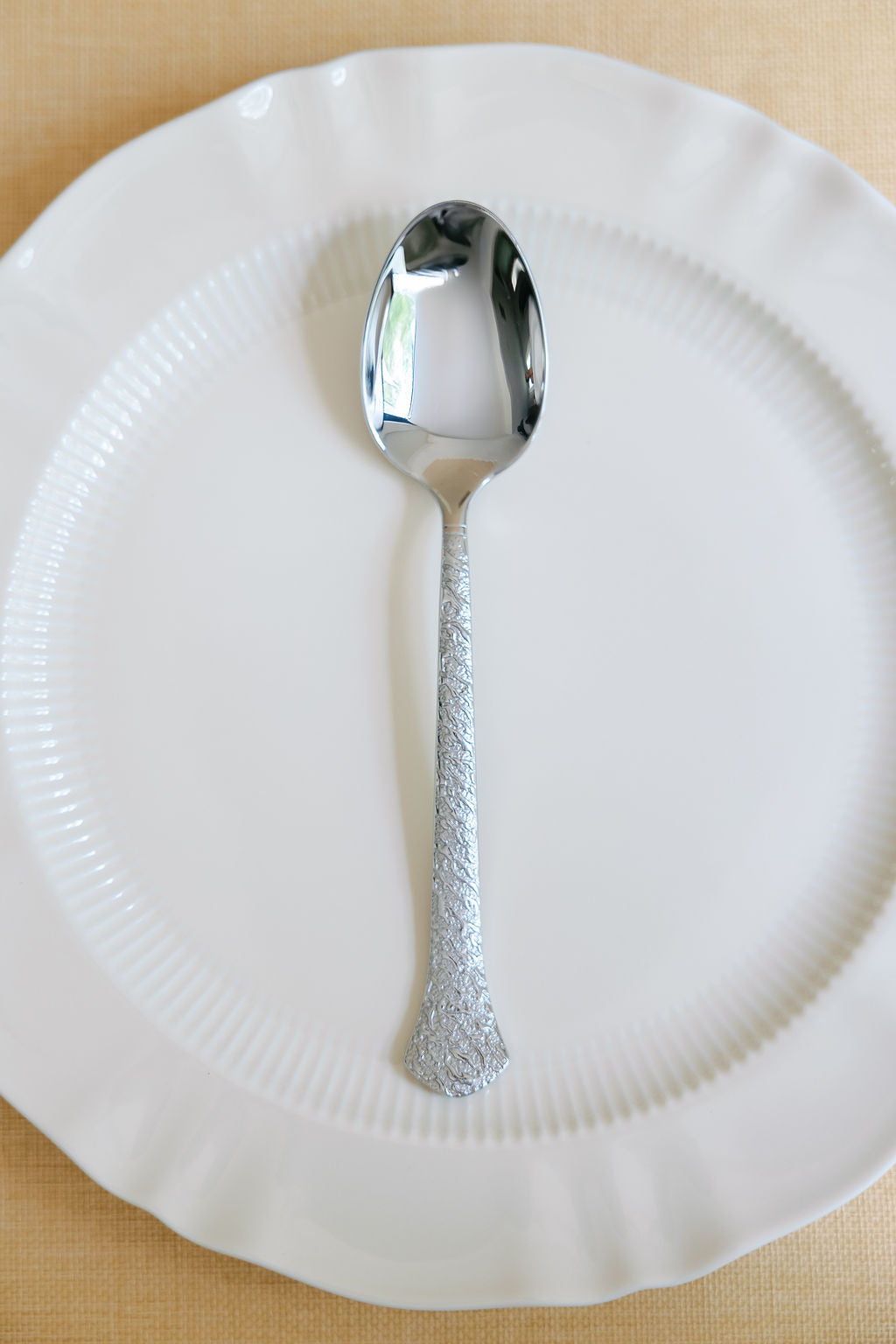 Hammered Stainless Steel Silverware 12 Piece Set