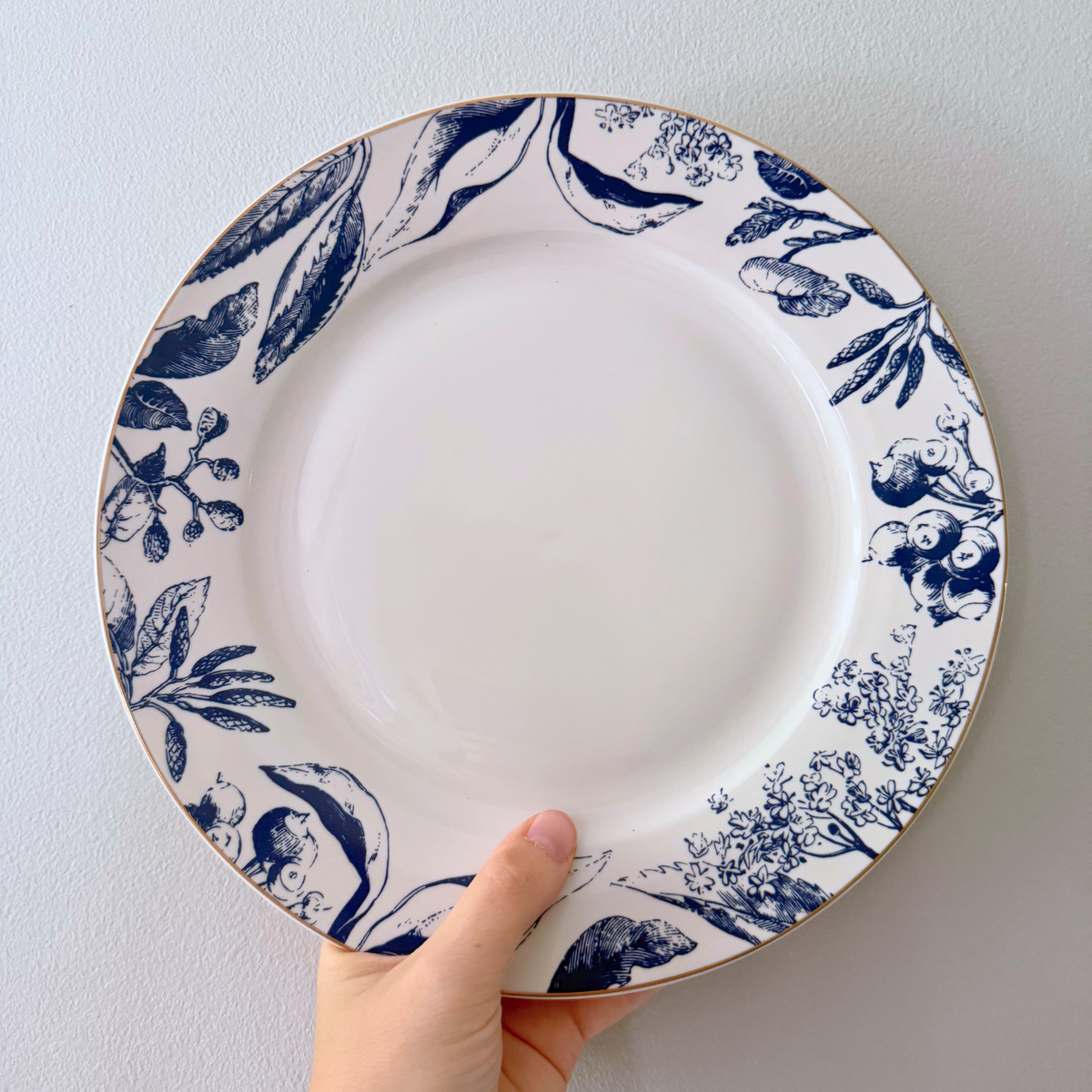 Tuscany Gilded Blue & White Dinner Plates, Set of 4